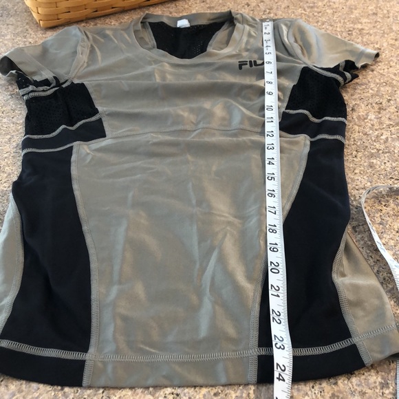 Fila Sport Performance Running Active Short Sleeve Top Small - Picture 6 of 15